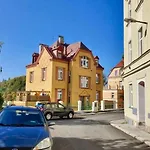 Romanceart Apartman *